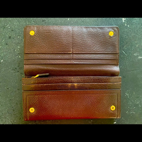 PRADA - Picture 11 of 16